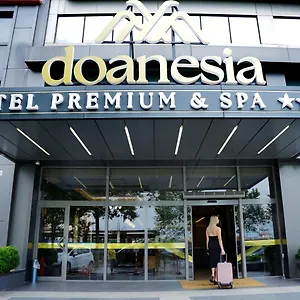 Doanesia Premium & מלון