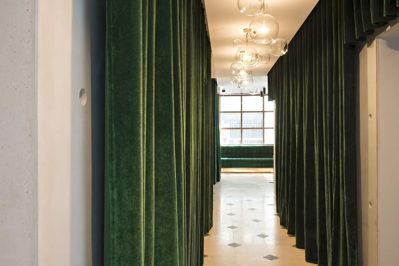 Hotel Parister Piscine & Spa 5*, Paris